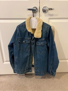 bp Blue Denim Jacket with Cream Sherpa Collar and lining
